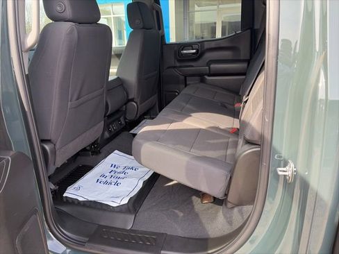 Used 2026 Chevrolet Silverado 1500 Custom Trail Boss w/ Turbomax Blackout Package AWD/4WD image 10