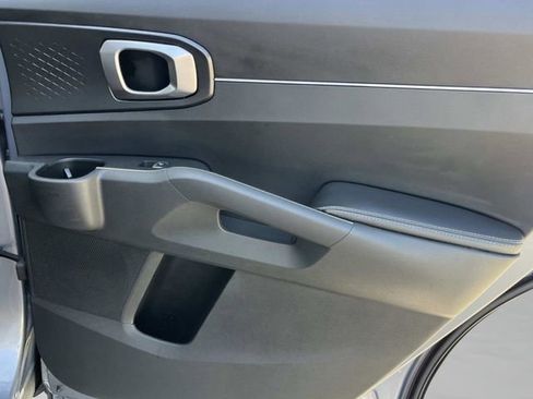 Certified 2021 Kia Sorento S w/ Panoramic Sunroof Package AWD/4WD image 20