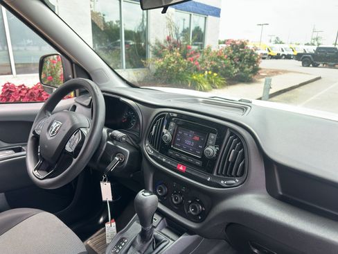 Used 2021 RAM ProMaster City Tradesman FWD image 11