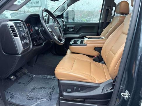 Used 2019 Chevrolet Silverado 2500 LT w/ All Star Edition image 3