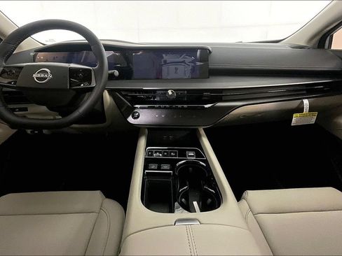 New 2026 Nissan Murano SV AWD/4WD image 2