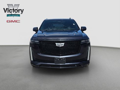 Used 2022 Cadillac Escalade Sport w/ Touring Package AWD/4WD image 2