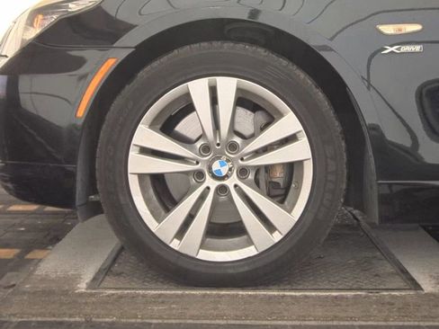 Used 2010 BMW 528i xDrive Sedan w/ Premium Pkg image 9