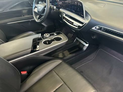 Certified 2024 Cadillac Lyriq Sport w/ LPO, Floor Liner Package AWD/4WD image 16