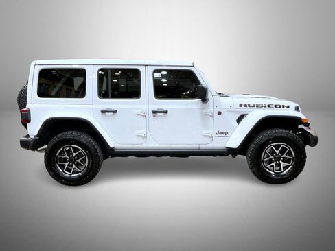 Used 2025 Jeep Wrangler Unlimited Rubicon image 4