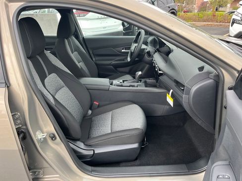 New 2026 Nissan Sentra SV w/ Floor Mat Package FWD image 15