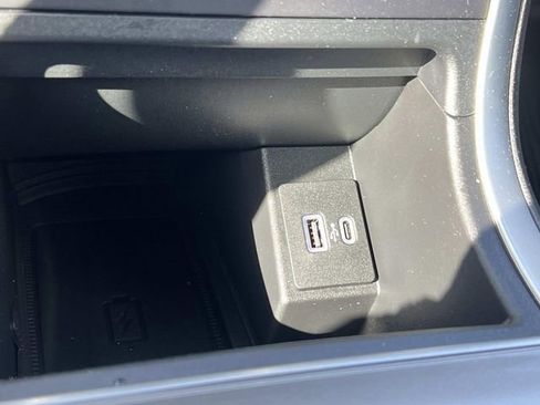 Certified 2024 Ford Edge SEL w/ Convenience Package image 26