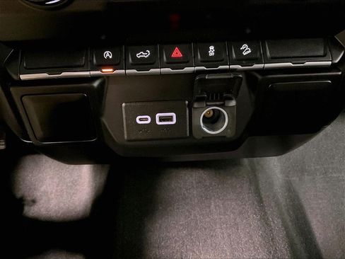 Used 2019 Chevrolet Silverado 1500 LT Trail Boss AWD/4WD image 26