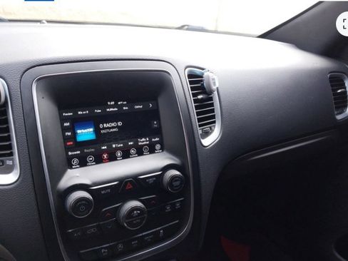 Used 2019 Dodge Durango SXT image 6