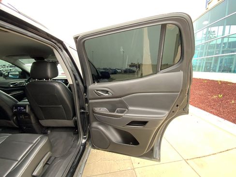 Used 2020 GMC Acadia SLT image 17