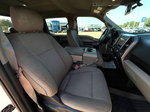 Used 2020 Ford F150 XLT w/ Equipment Group 302A Luxury AWD/4WD image 15