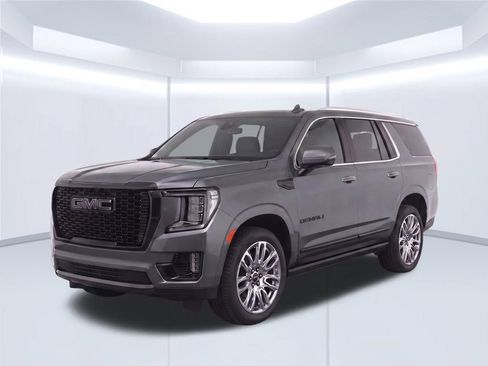 Used 2023 GMC Yukon XL Denali Ultimate AWD/4WD image 2