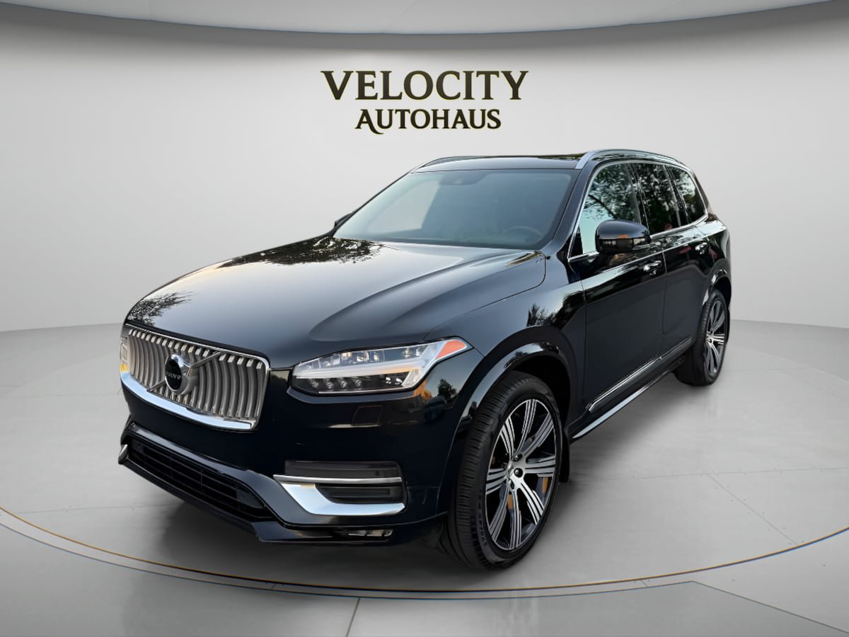 Used 2022 Volvo XC90 T6 Inscription w/ Climate Package AWD/4WD image 3