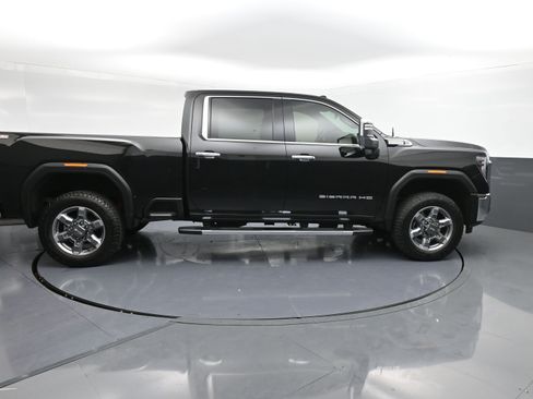 Used 2025 GMC Sierra 2500 SLT w/ Texas SLT Premium Package image 9