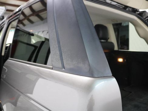 Used 2011 Land Rover Range Rover Supercharged AWD/4WD image 88