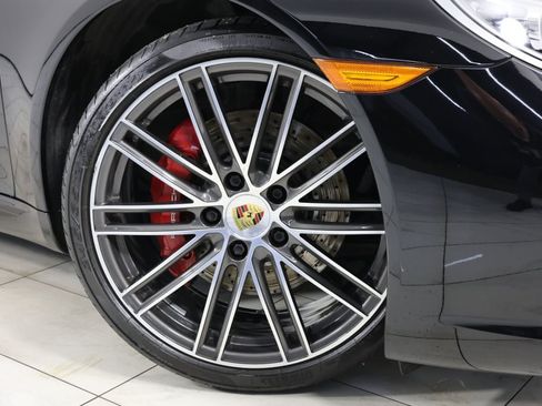 Used 2018 Porsche 911 Carrera S RWD image 14