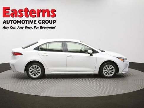Used 2024 Toyota Corolla LE w/ LE Convenience Package FWD image 44