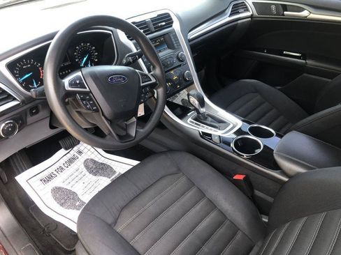 Used 2013 Ford Fusion SE FWD image 12