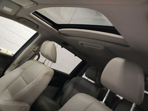 Used 2016 Honda Odyssey EX-L image 25