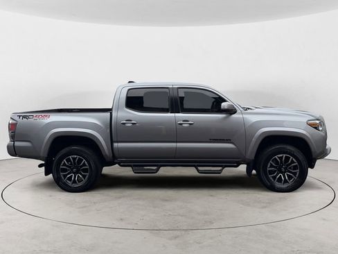Used 2021 Toyota Tacoma TRD Sport w/ Technology Package AWD/4WD image 6