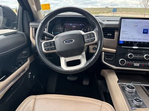 Used 2024 Ford Expedition Max Limited AWD/4WD image 13