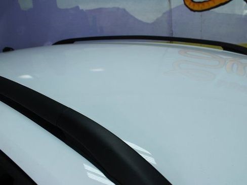 Used 2018 Ford Escape SE image 4