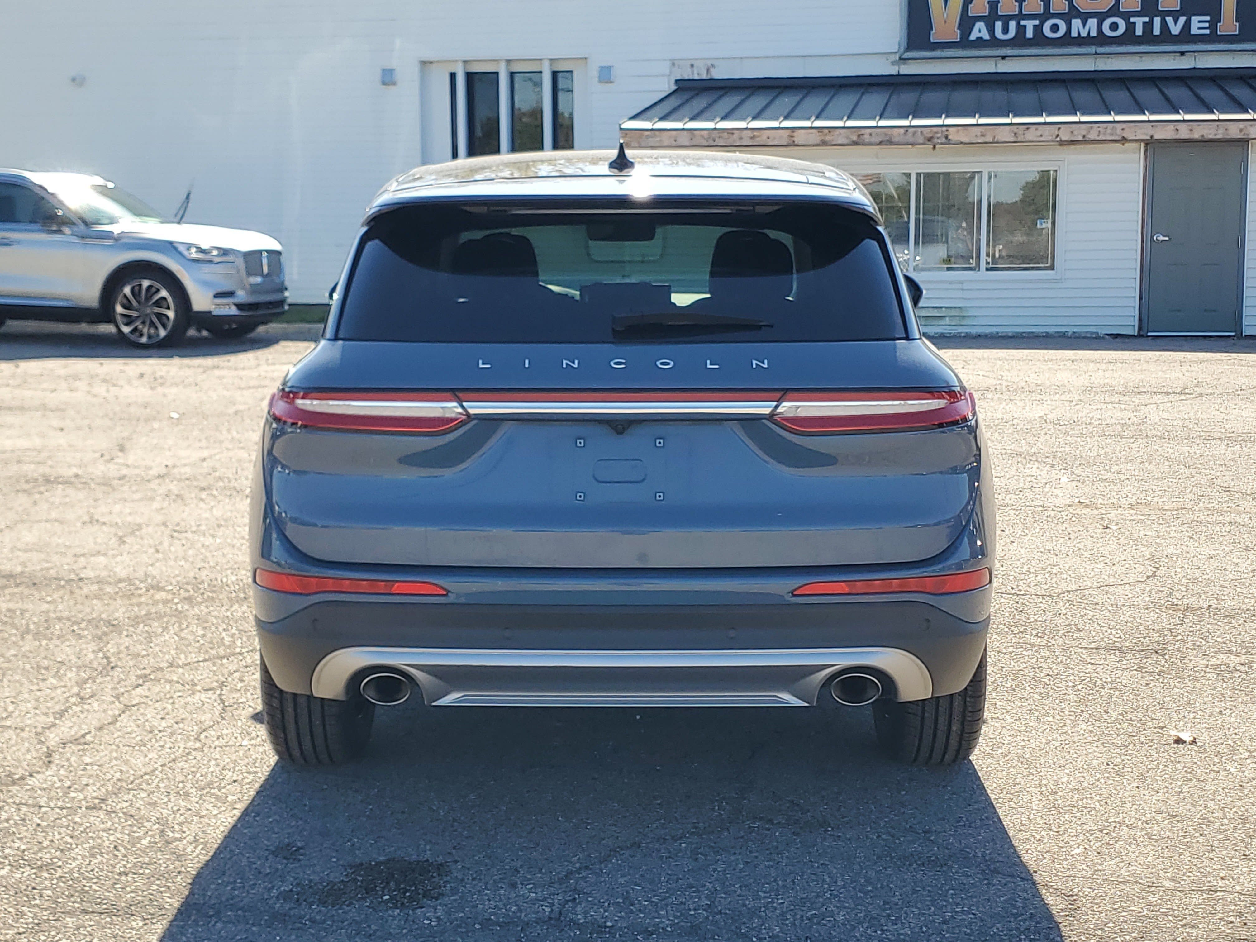 Certified 2023 Lincoln Corsair AWD w/ Equipment Group 101A image 5