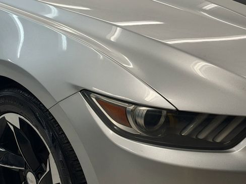 Used 2015 Ford Mustang Coupe image 6