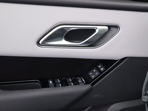 New 2026 Land Rover Range Rover Velar Dynamic SE image 24