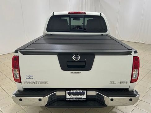 Used 2019 Nissan Frontier SL AWD/4WD image 4