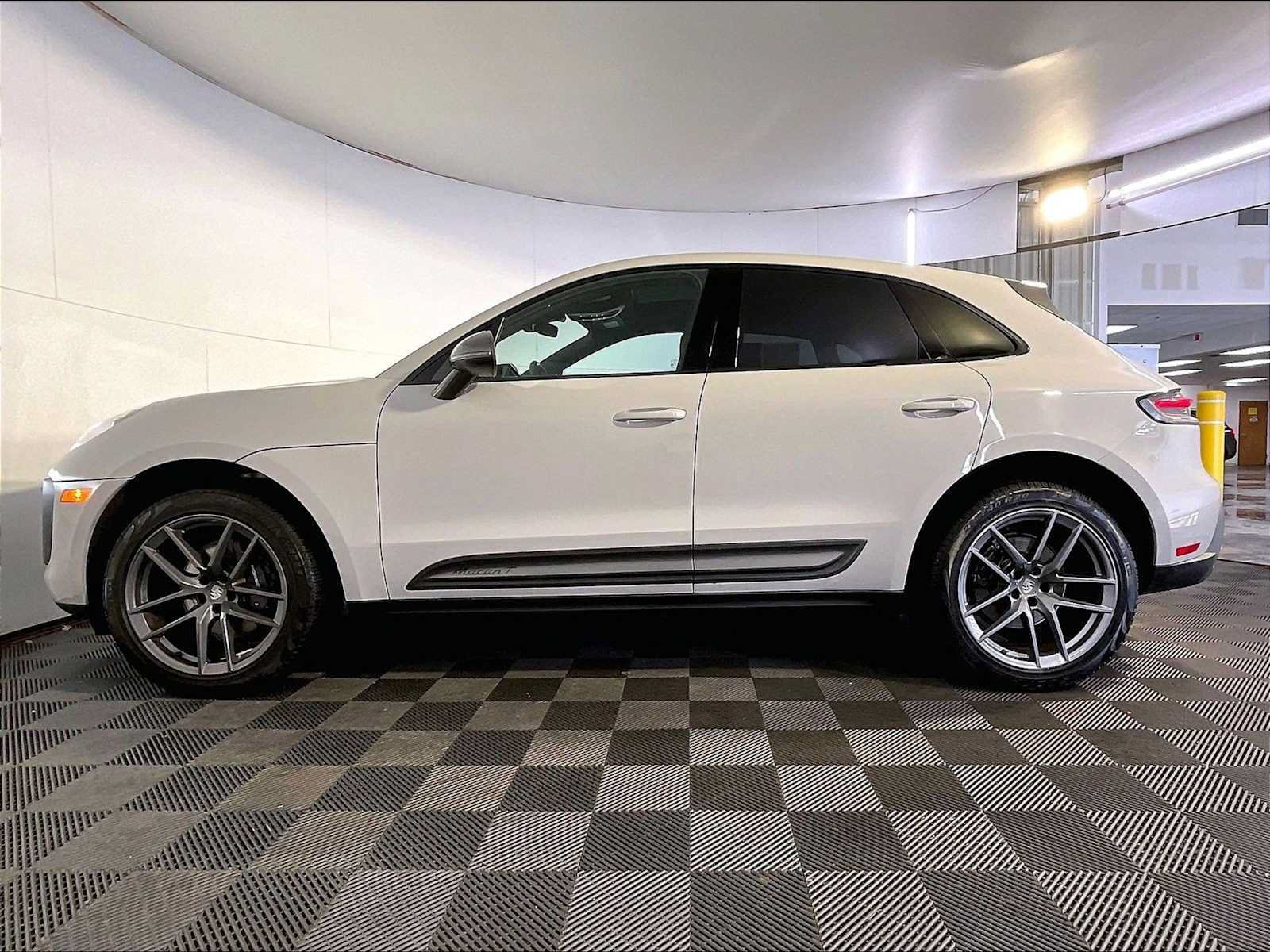 Certified 2025 Porsche Macan Turbo w/ Premium Package Plus AWD/4WD image 2