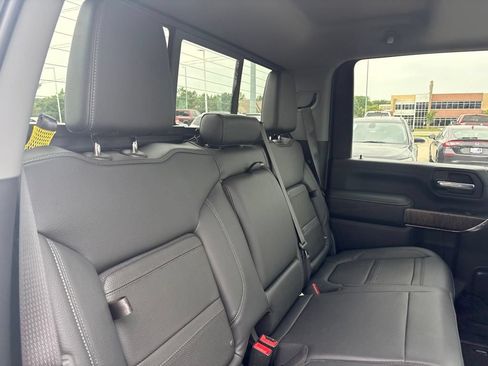 Used 2023 GMC Sierra 2500 Denali w/ Denali Ultimate Package AWD/4WD image 34