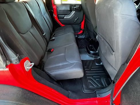 Used 2013 Jeep Wrangler Unlimited Sport w/ Connectivity Group AWD/4WD image 20