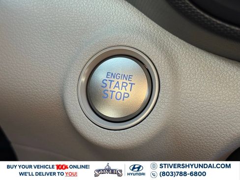 Certified 2026 Hyundai Venue SEL FWD image 30