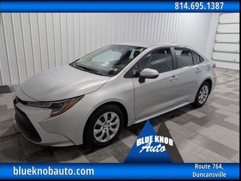 Used 2025 Toyota Corolla LE image 1