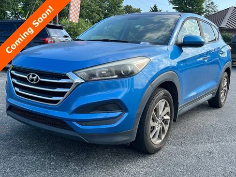 Used 2018 Hyundai Tucson SE w/ Cargo Package FWD image 3