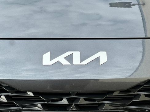 Used 2023 Kia Forte LXS w/ LXS Technology Package image 35