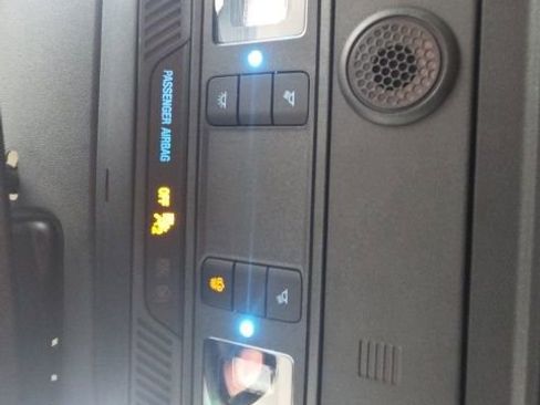 Used 2022 Ford Bronco Wildtrak image 27