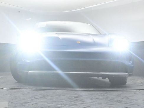 Used 2024 Porsche Taycan 4 Cross Turismo w/ Premium Package image 38