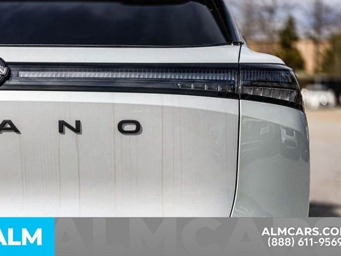 Certified 2025 Nissan Murano Platinum w/ Cargo Package image 15