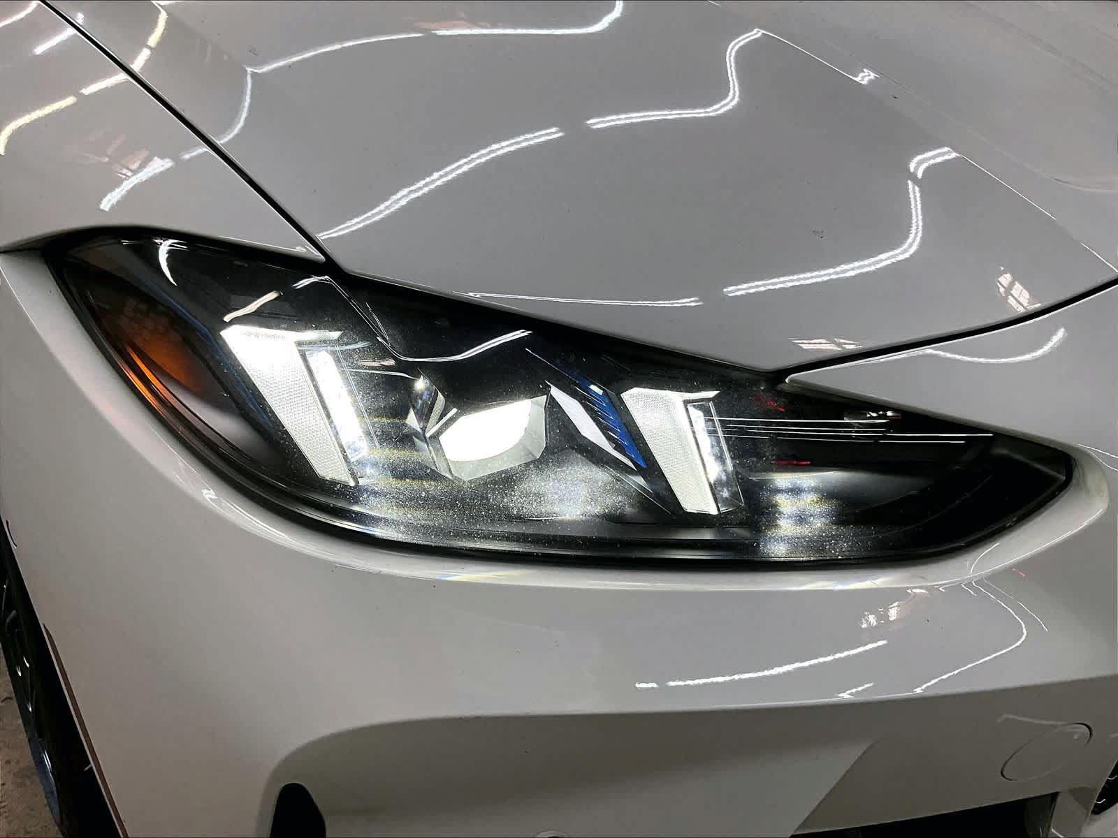 Used 2025 BMW M3 w/ M Carbon Exterior Package RWD image 30
