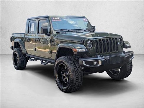 Used 2021 Jeep Gladiator Sport image 3