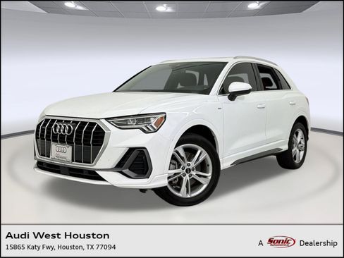 Used 2024 Audi Q3 2.0T Premium w/ Convenience Package AWD/4WD image 1