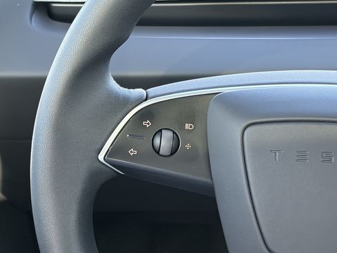 Used 2025 Tesla Model 3 Long Range RWD image 17