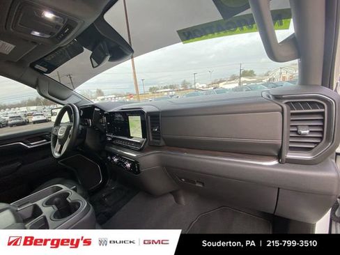 Certified 2023 GMC Sierra 1500 SLT image 33