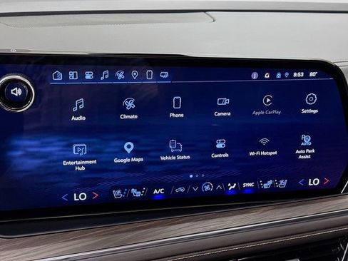 Used 2025 Chevrolet Suburban Premier AWD/4WD image 16