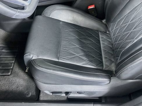 Used 2023 Nissan Rogue Platinum w/ Platinum Premium Package FWD image 20