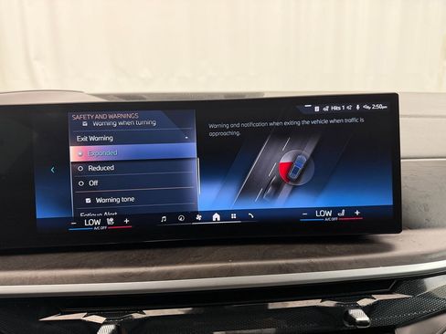 Used 2025 BMW X5 xDrive40i image 19