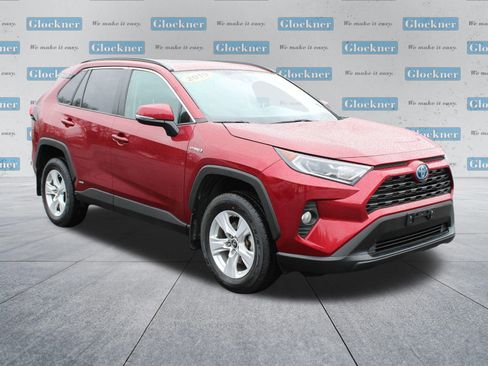Used 2019 Toyota RAV4 XLE w/ Convenience Package image 3