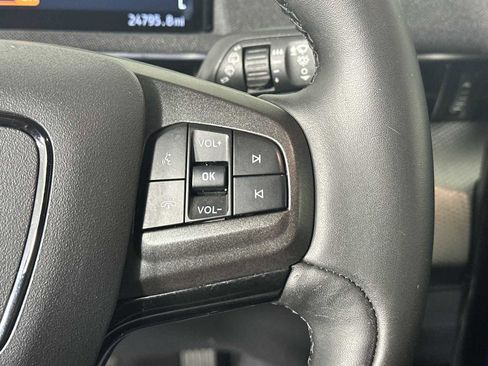 Used 2021 Ford Mustang Mach-E Select image 27